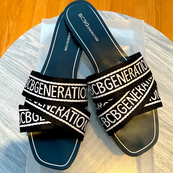 BCBGeneration Women’s Kala Flat Sandals - Picture 1 of 4